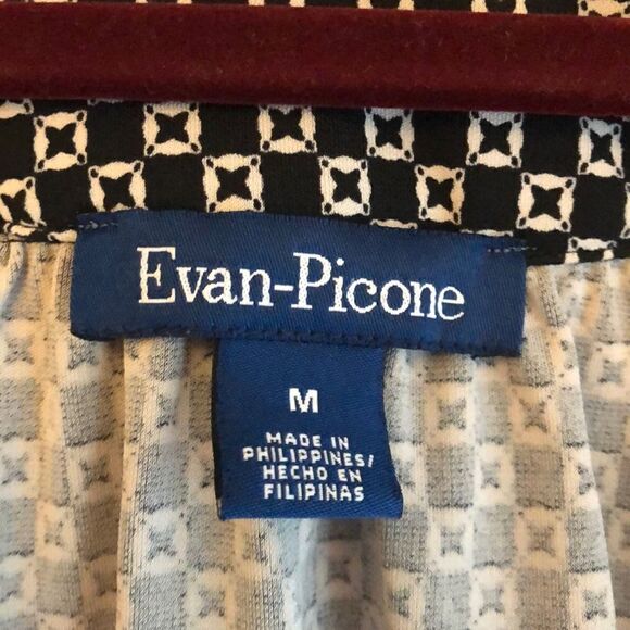 Pattern Dress  - Picture 3 of 5